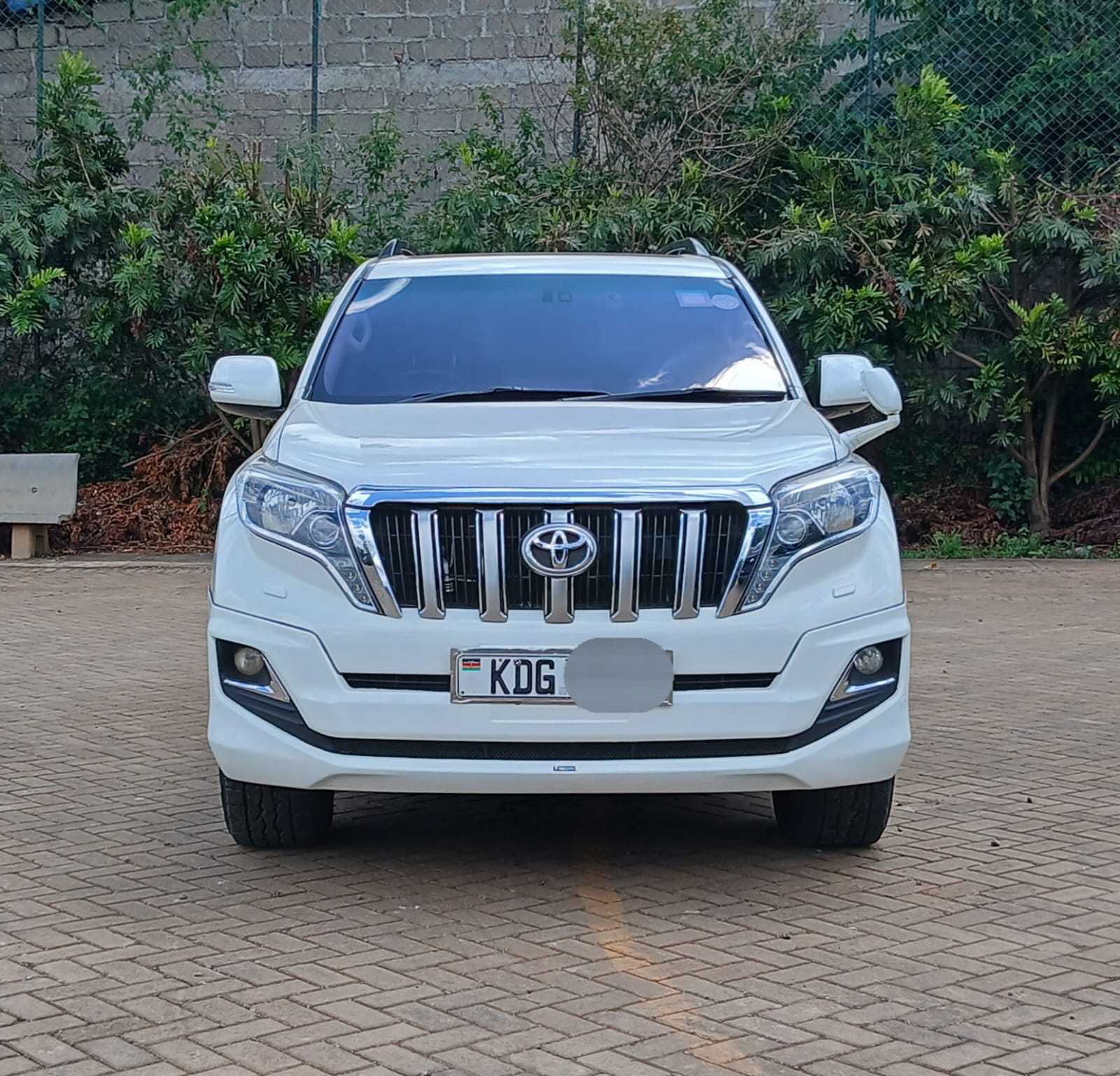 TOYOTA LANDCRUISER PRADO 2016