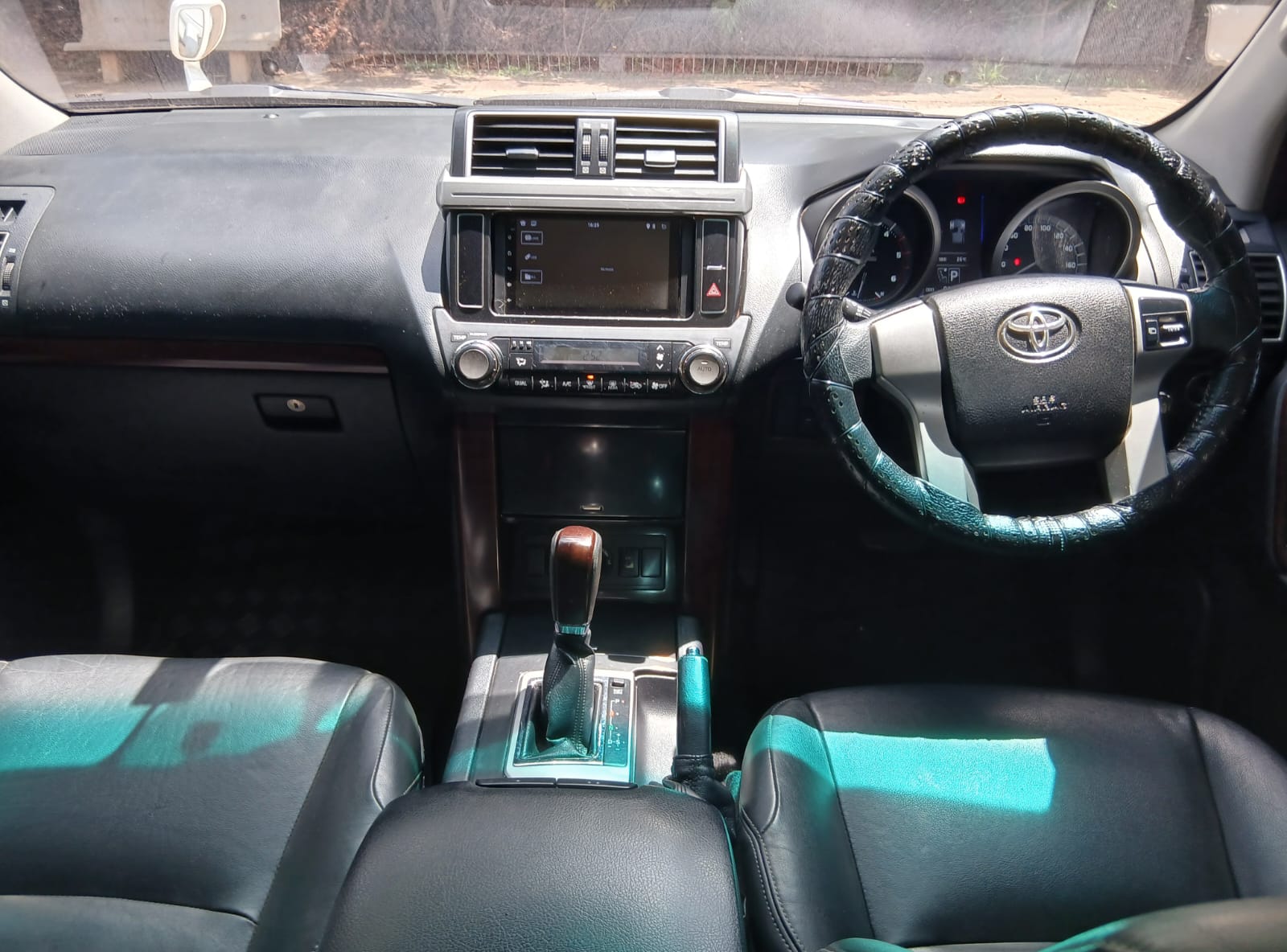 TOYOTA LANDCRUISER PRADO 2016