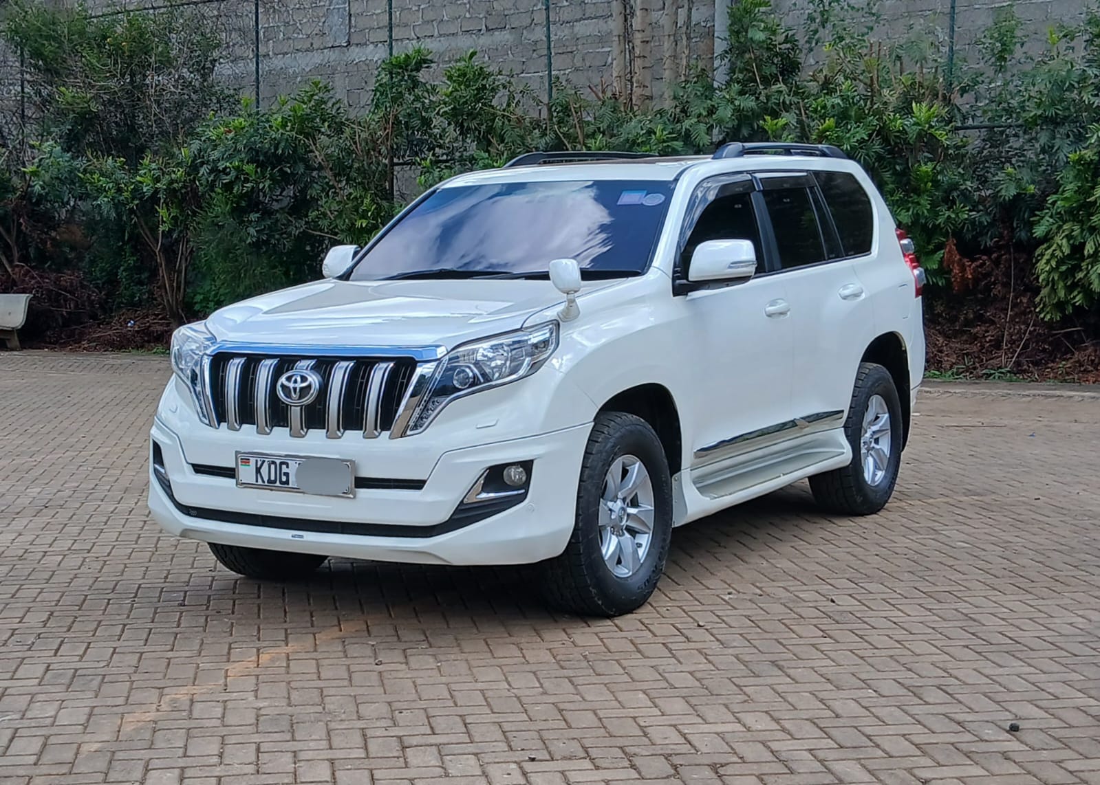 TOYOTA LANDCRUISER PRADO 2016