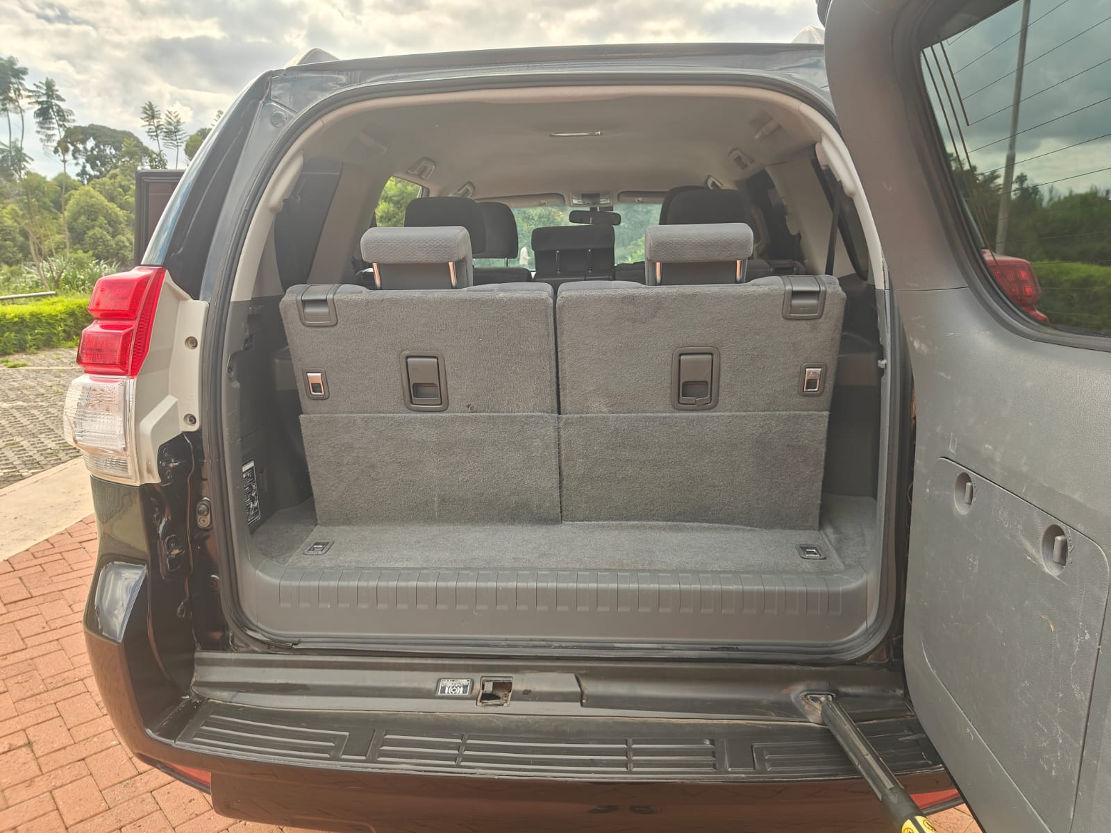 TOYOTA PRADO TX 2012