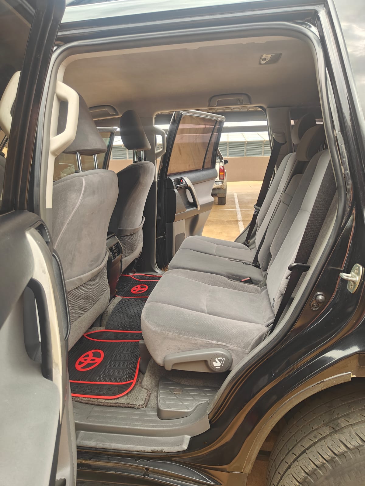 TOYOTA PRADO TX 2012