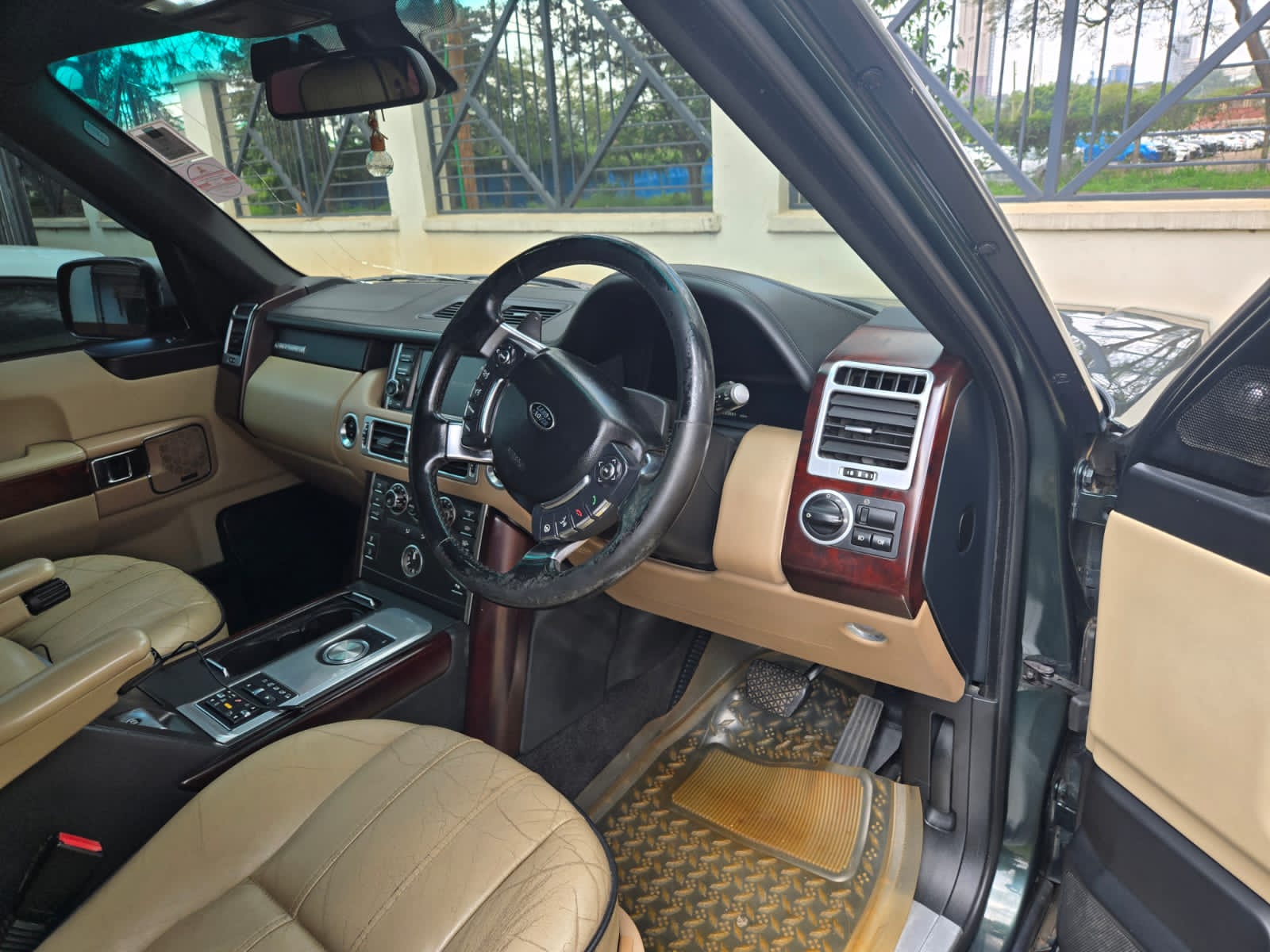 RANGE ROVER VOGUE 2011