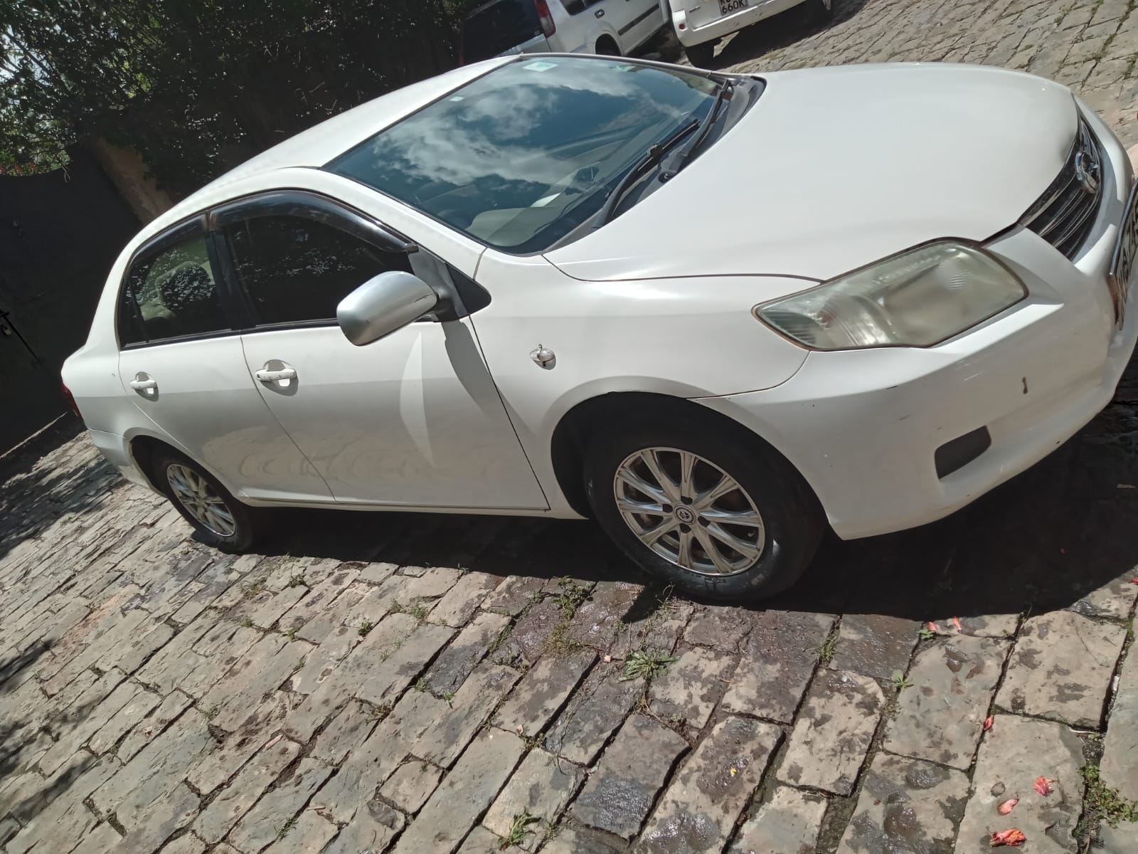 TOYOTA AXIO 2012