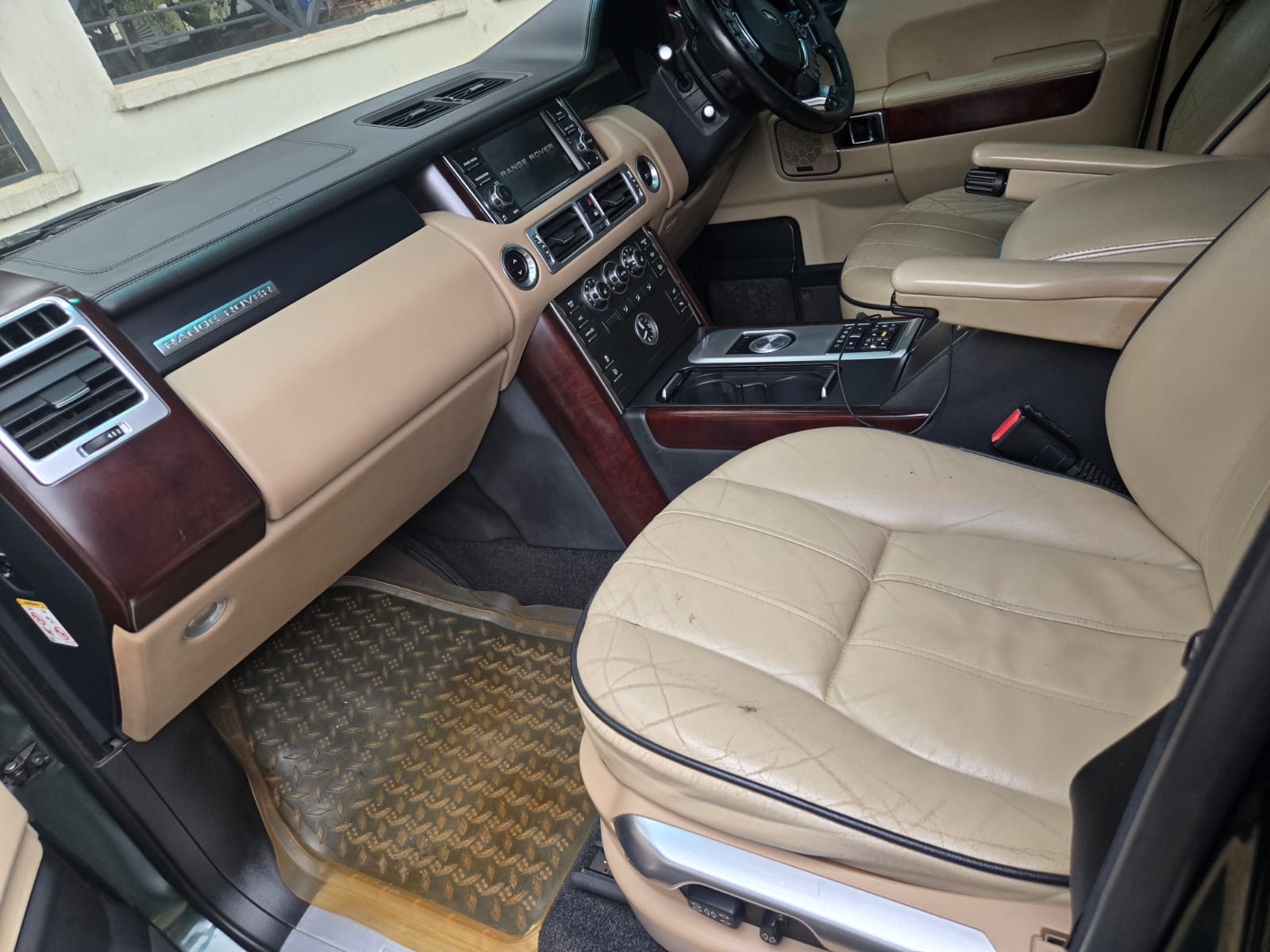 RANGE ROVER VOGUE 2011